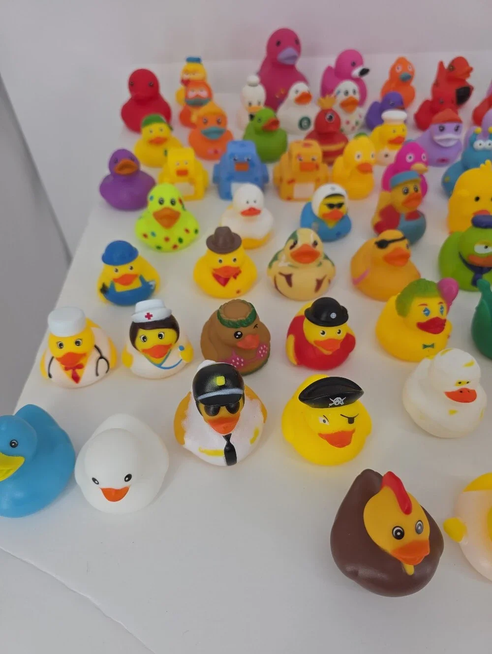 Lot of 116 Assorted Rubber Ducks Novelty Character Jeep Cruise Ducking